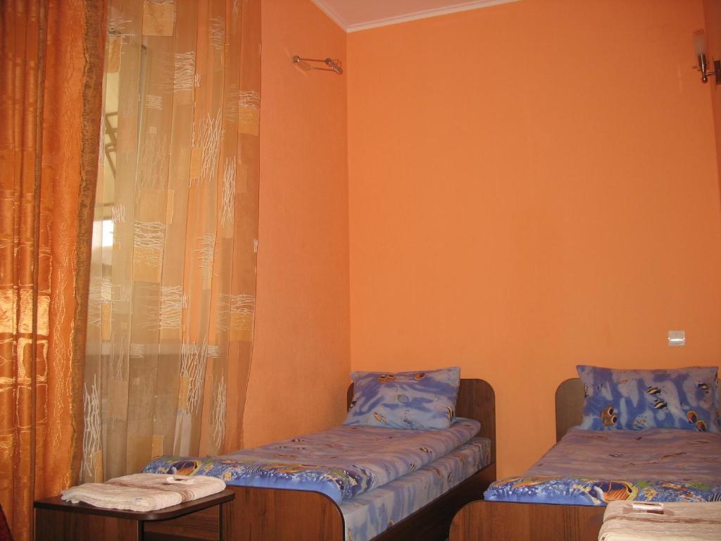 Hotel Premier Club Chernivtsi Habitación foto